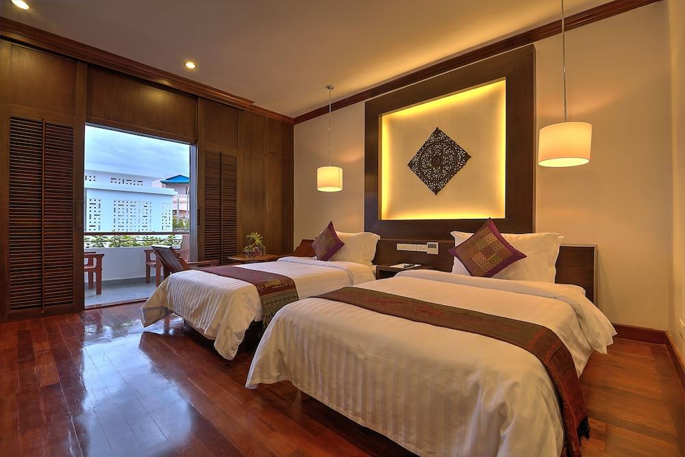 The Moon Residence & Spa Siem Reap Exterior foto